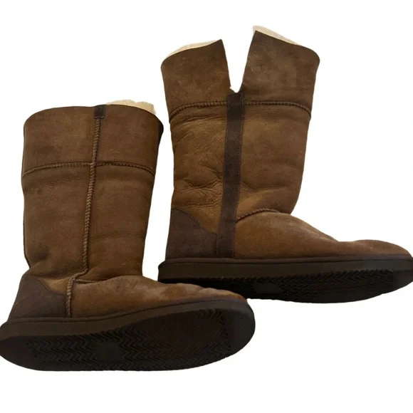 Brown Shearling Boots - Picture 3 of 11